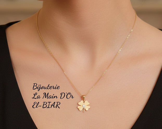 Pendentif Trefle a Quatre Feuilles