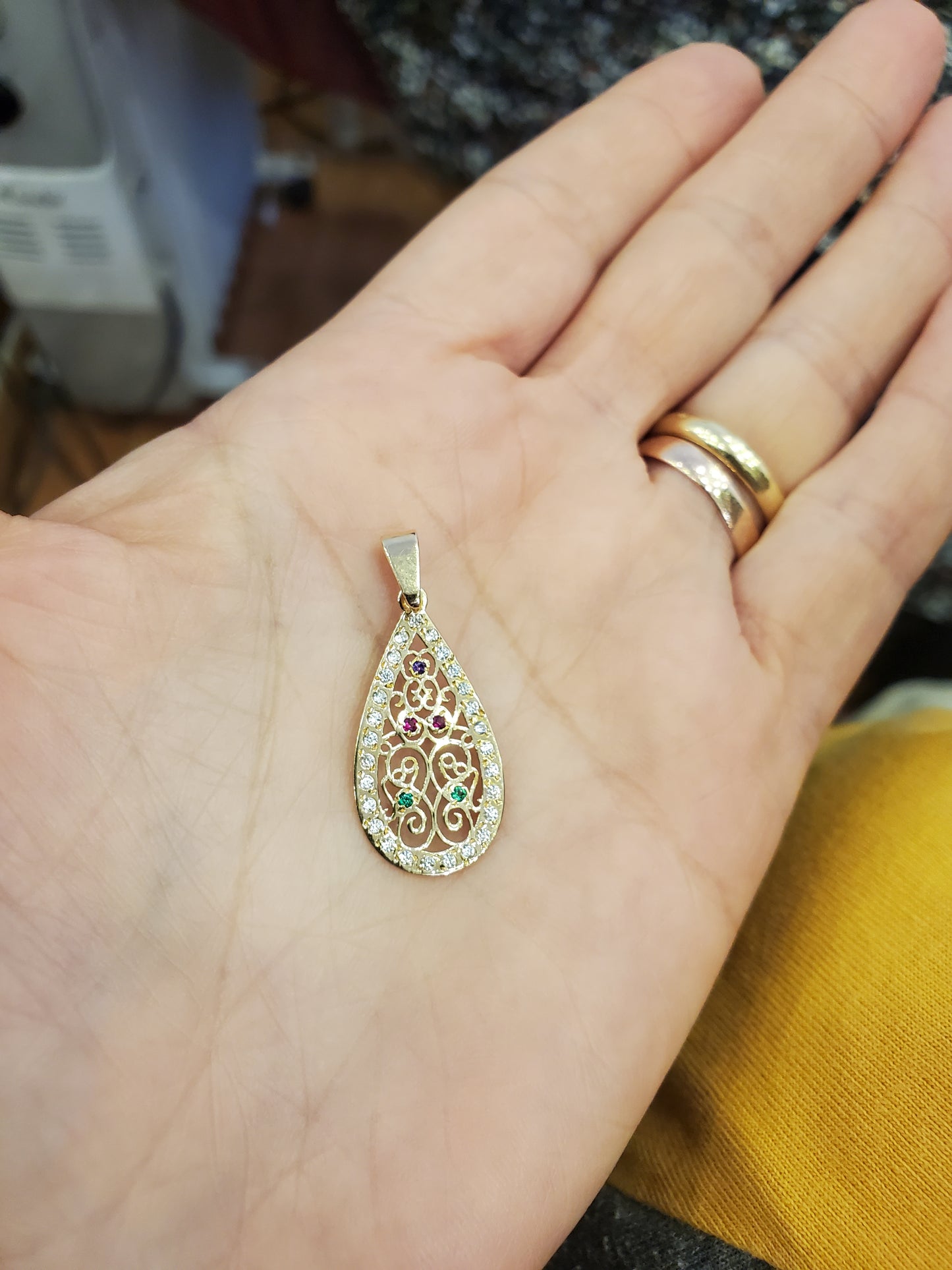Pendentif Goutte
